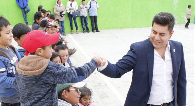 Jonathan Collantes apoyo para niños y personas vulnerables Puebla